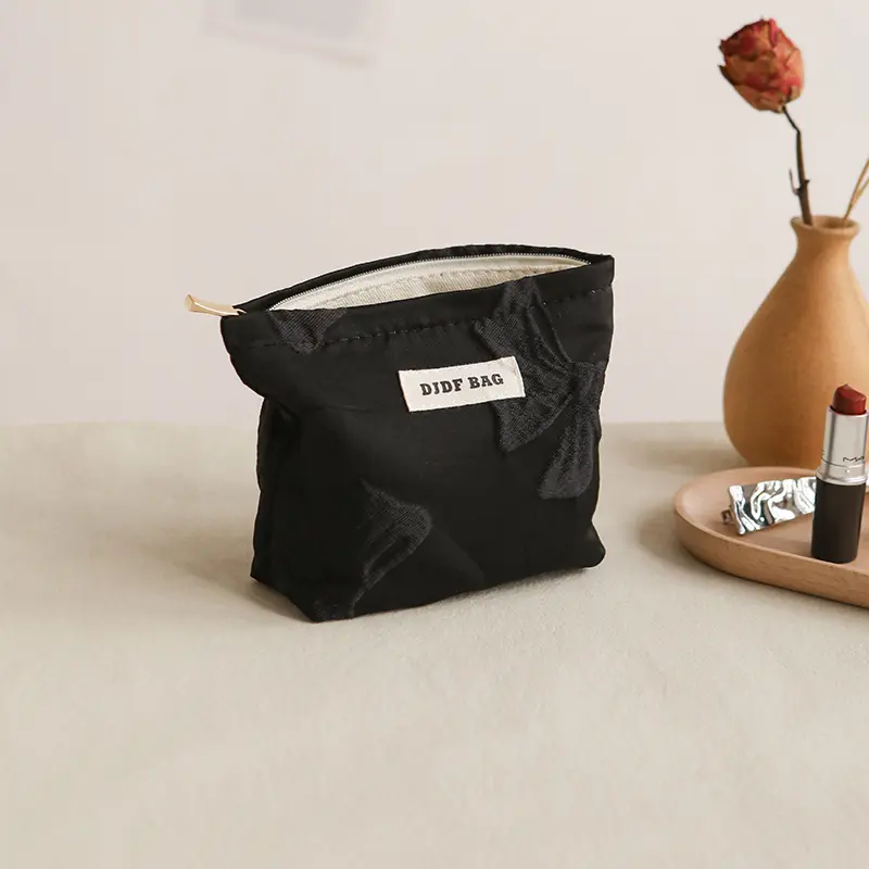 Black Bow Women's Makeup Bag Portable Compact Cosmetic Lipstick Storage Bag Commuter Clutch Bag Zipper Design Coin Purse Ins