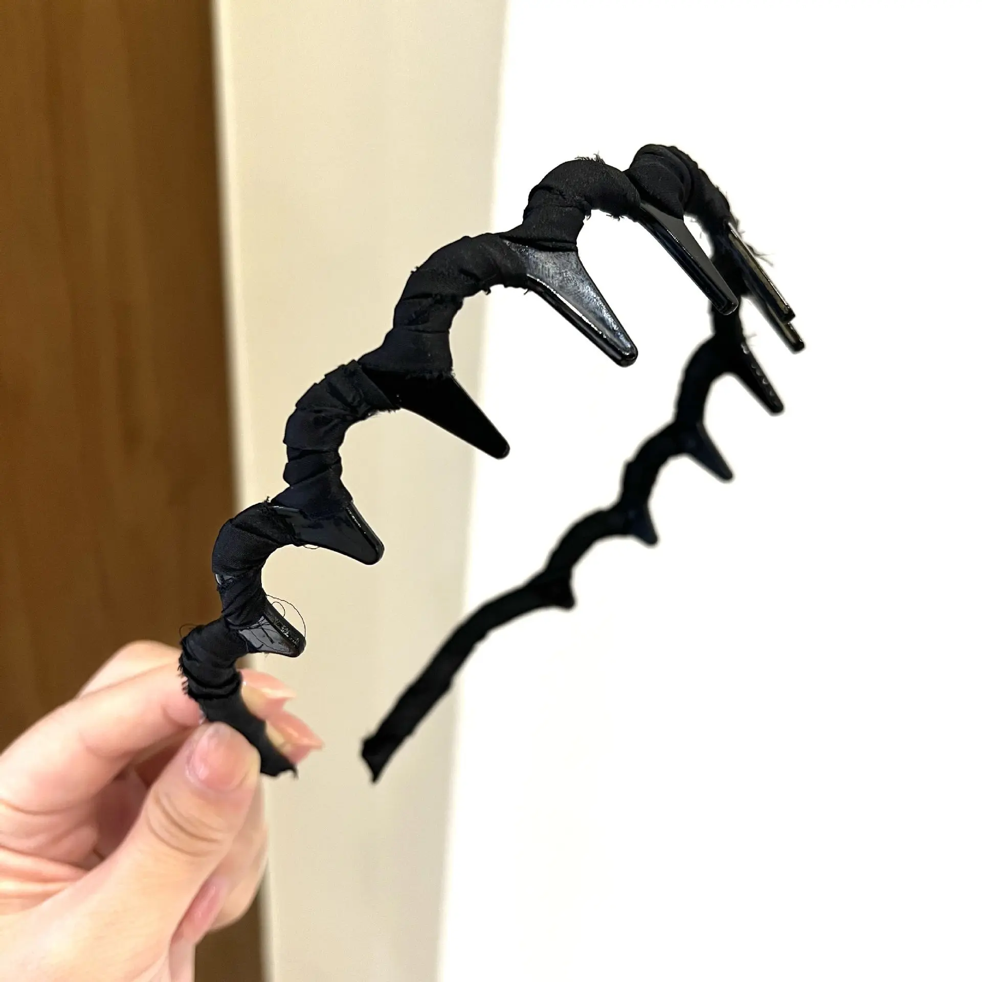 Korean Bangs Broken Hair Teethed Non-slip U Shape Hair Hoops Hairbands For Women Girls Sweet Headband Fashion Hair Accessories
