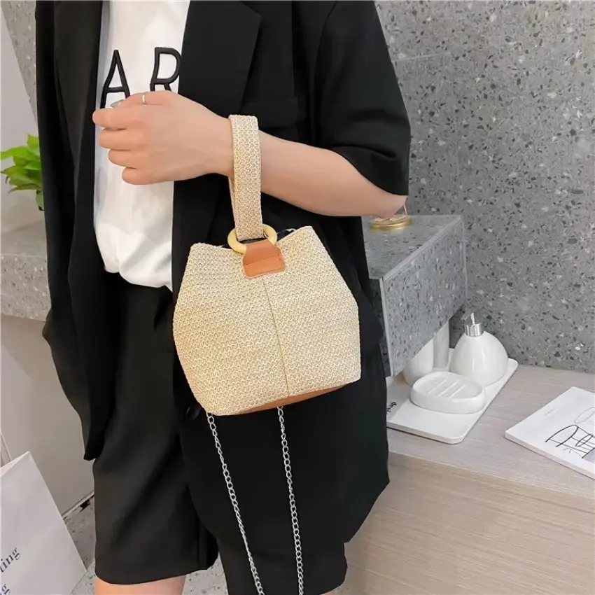 NEW 1 Pcs Women's Handheld One Shoulder Diagonal Straddle Bag Summer New Fashion Versatile PP Woven Chain Bucket Bag