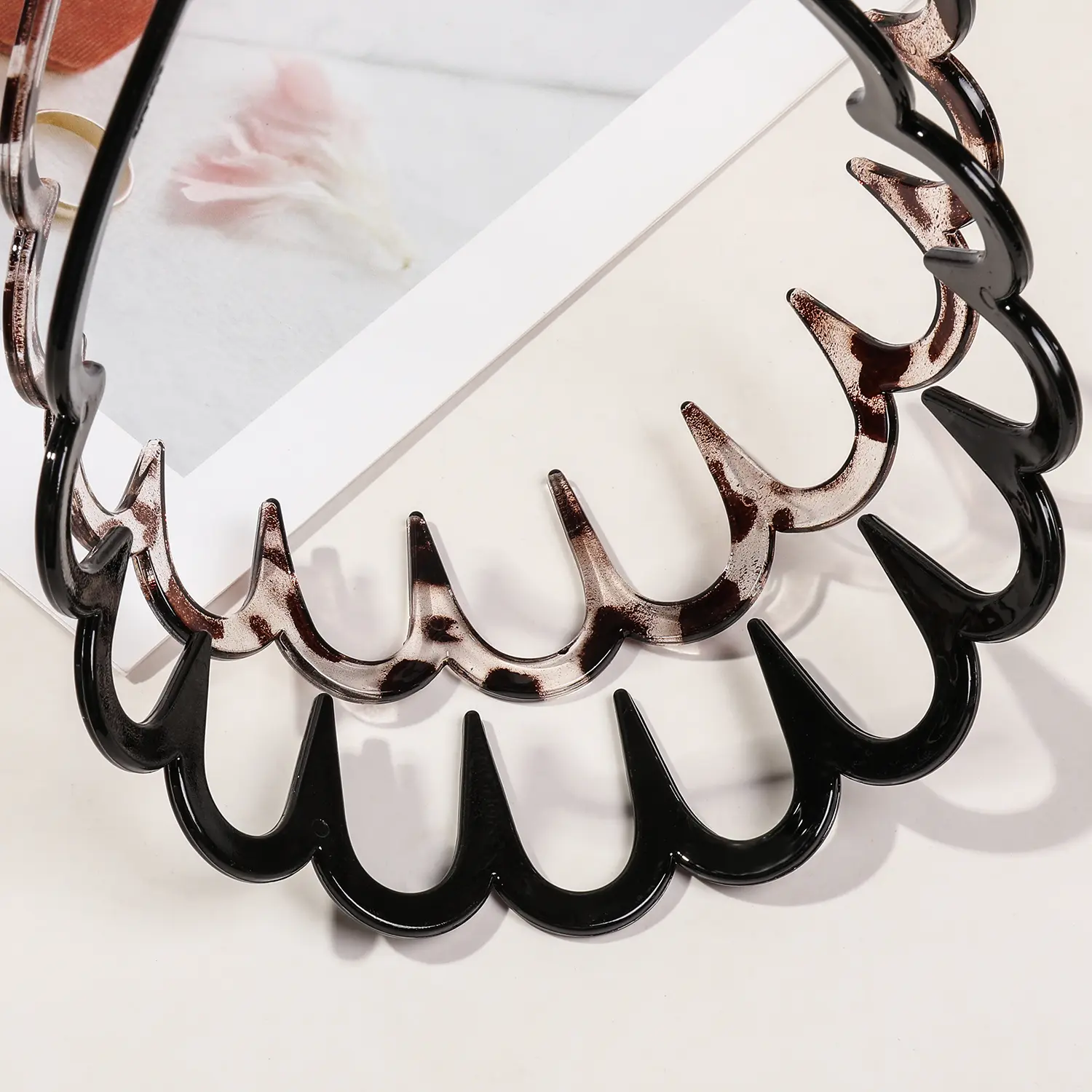 3PCS Headbands Non Slip Fashion Plastic Headbands with Teeth Loop Hair Accessory for Women Men Teen Girls Hair Decorations