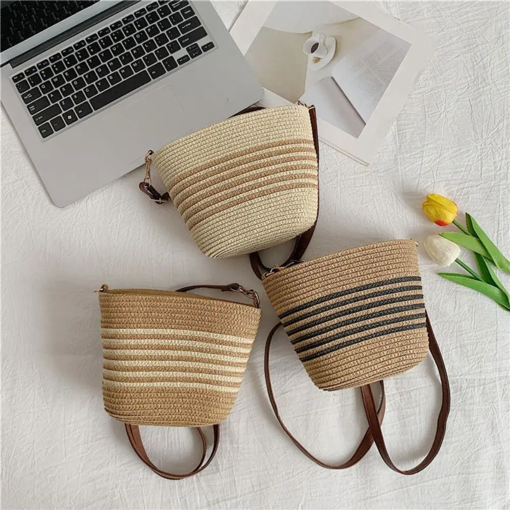 Summer Straw Tote Bags Casual Vacation Beach Crossbody Bag Large Capacity Handmade Women's Bucket Bag