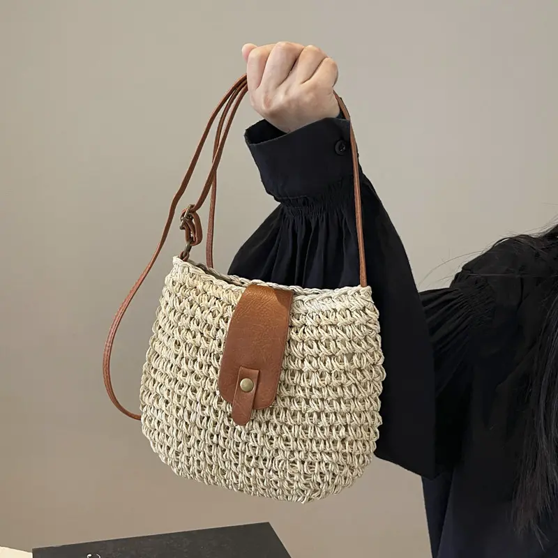 New Summer Shoulder Bag Grass Woven Crossbody Basg for Women Bohemian Beach Simple Designer Small Purses and Handbags 2024