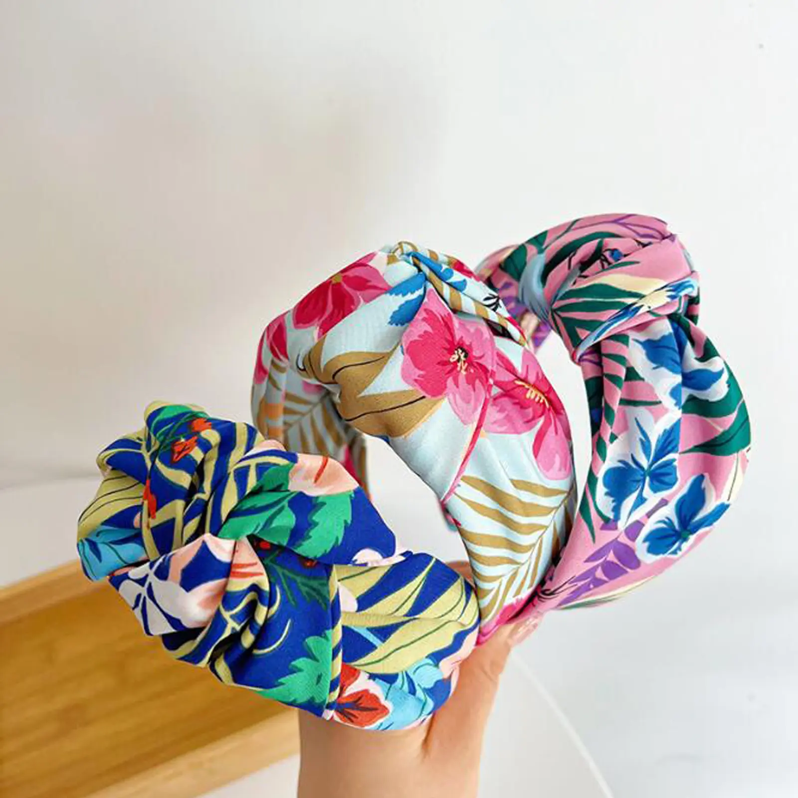 PROLY New Fashion Headband For Women Wide Side Flower Headwear Summer Center Knot Casual Turban Hair Accessories