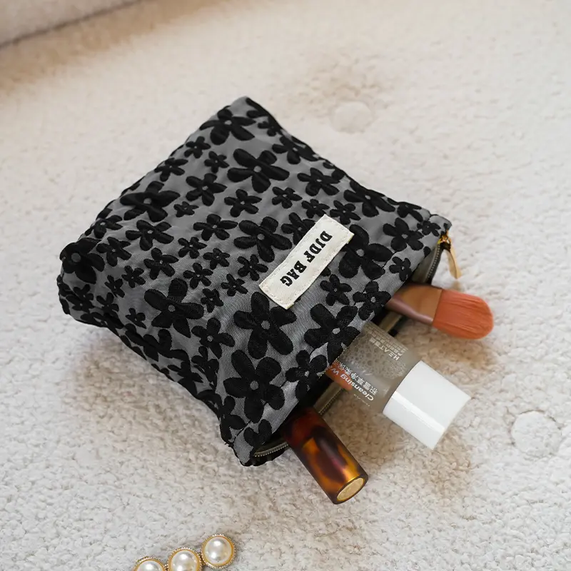 Black Floral Ladies Cosmetic Bag Portable Small Cosmetic Lipstick Storage Bag Simple Coin Purse Liner Bag Card Holder