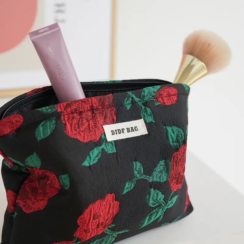 Red Rose Women's Cosmetic Bag, Large Capacity Cosmetics and Skincare Products Storage Bag, Travel Amenity Bag, Easy Clutch