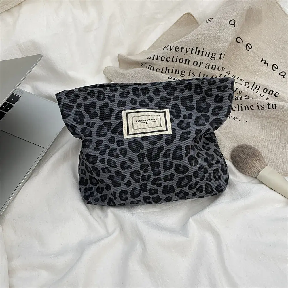 Fashion Leopard Print Women's Cosmetic Bags Portable Simple Ladies Makeup Case Handbags Outdoor Travel Female Wash Storage Bag