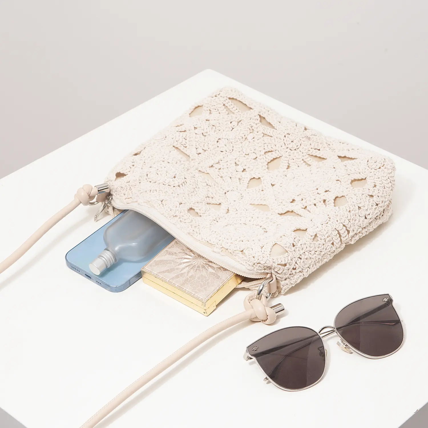 Pattern Hollow Woven Bag，Boho Beach Bags ，Premiun Style Crossbody Bag For Ladies，Vacaition Outfits Women,Travel Must Haves
