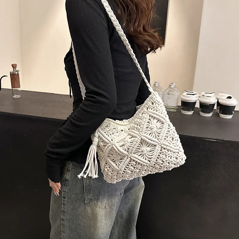 Fashion Woven Hollow Out Shoulder Bags Straw Summer Crossbody Beach Travel Handbag Female Bag Women Messenger Bags 2024