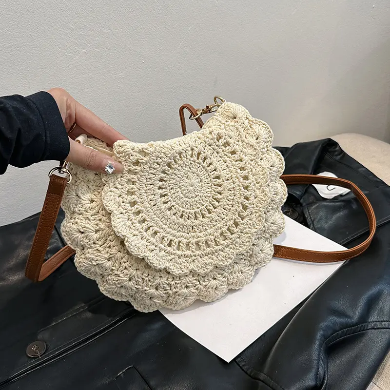Vintage Woven Handbag New Vacation Round Summer Beach Bag Fashion Crossbody Bag Ladies Messenger Bags