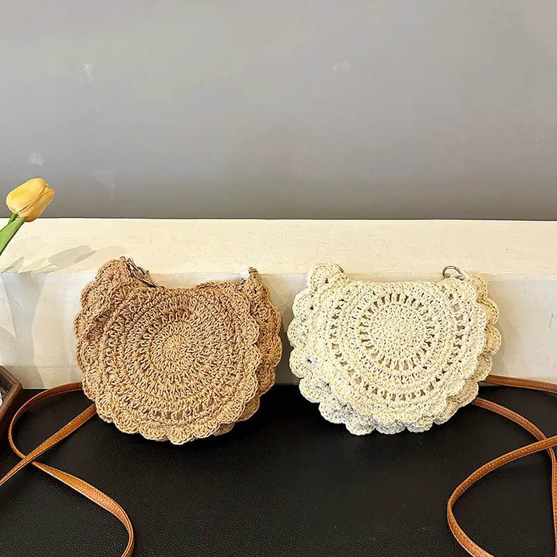Vintage Woven Handbag New Vacation Round Summer Beach Bag Fashion Crossbody Bag Ladies Messenger Bags