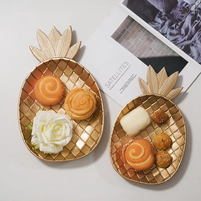 Nordic Decorative Tray Gold Leaf Shape Serving Tray Jewelry Pallet Fruit Snack Dish Table Decoration Storage Organizer