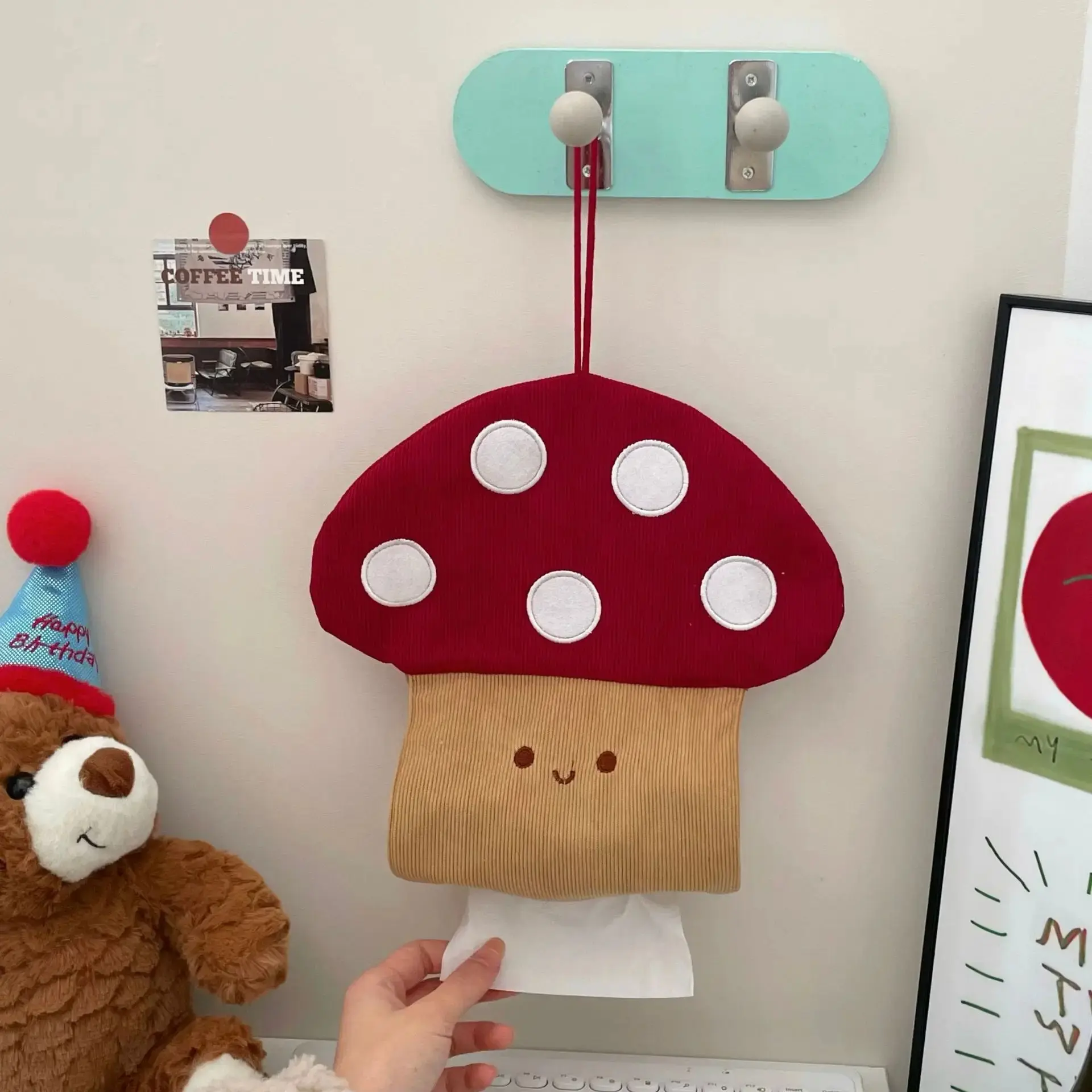 Creative Cloth Mushroom Tissue Box Cute Decorative Hanging Tissue Bag Wall Mounted Napkin Container Living Room