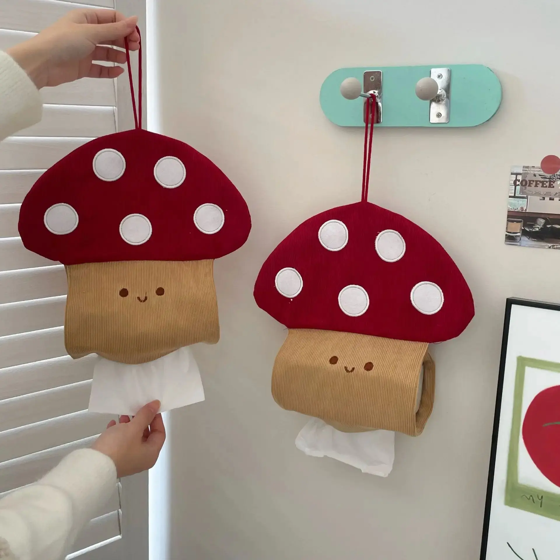 Creative Cloth Mushroom Tissue Box Cute Decorative Hanging Tissue Bag Wall Mounted Napkin Container Living Room