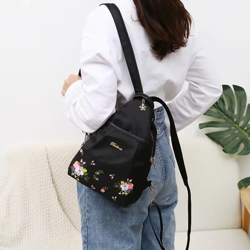 Waterproof Oxford Women Backpack Fashion Casual Embroidery Bag Designer Female Large Capacity Travel Handbag Shopping Knaps
