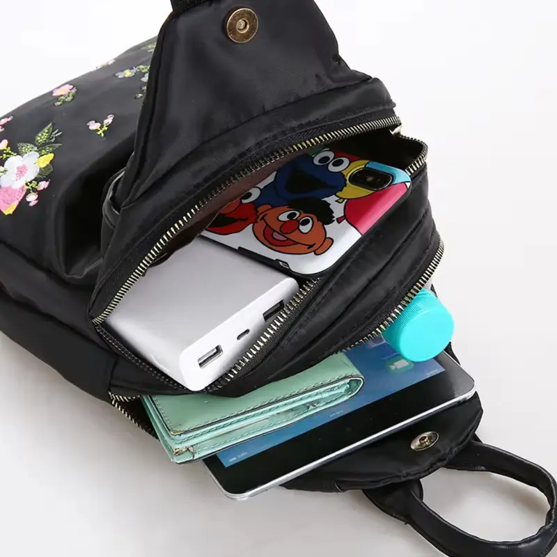 Waterproof Oxford Women Backpack Fashion Casual Embroidery Bag Designer Female Large Capacity Travel Handbag Shopping Knaps