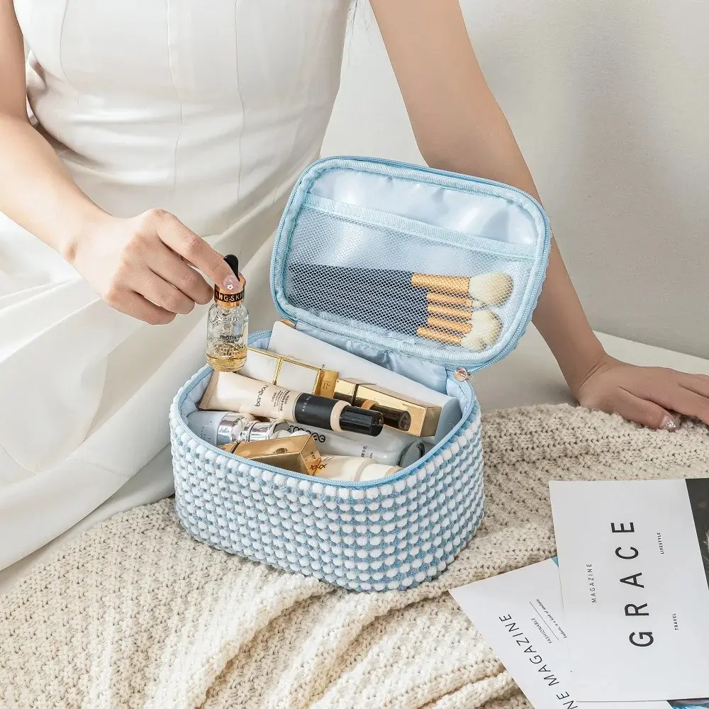 Women's Plush Make Up Bags Plaid Zipper Cosmetic Bag Case Portable Cosmetic Organizer Storage Pouch