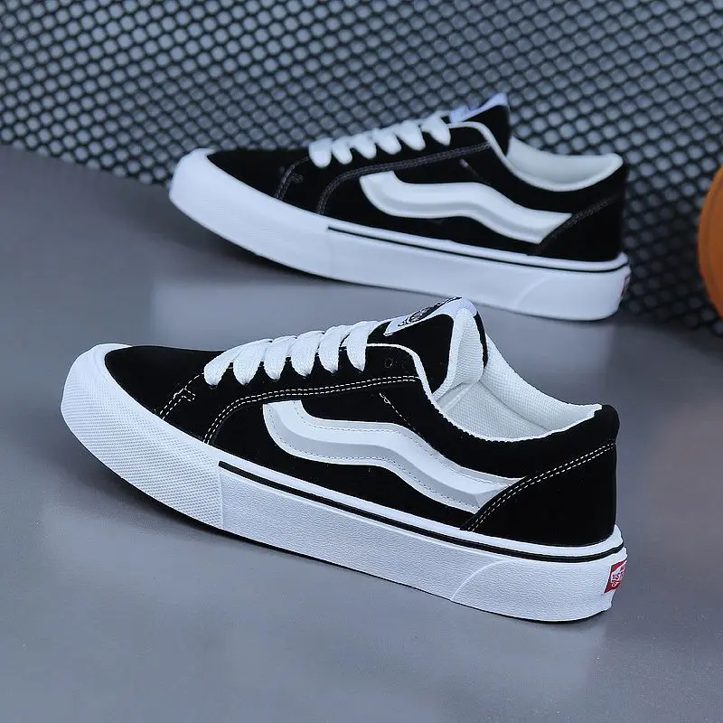 Upgrade the new Scottish retro casual shoes for men and women with soft-soled breathable canvas shoes for students.