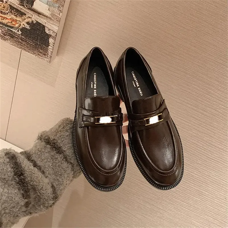 Spring New Women's Genuine Leather Shoes British Style Black Casual Shoes Banquet Office Wear Stylish Metal Design Loafers