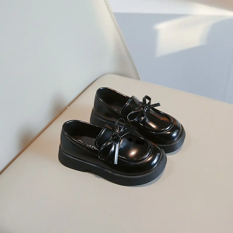 Spring Autumn Children Black Loafers Fashion Breathable Girls Princess Leather Shoes Causal Thick Soled Kids School Single Shoes