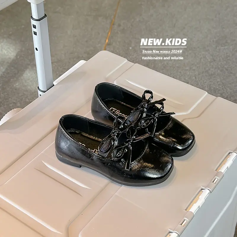 Double Bow Girls Leather Shoes with Anti Slip Soft Sole Spring Autumn Outdoor Girls PU Casual Leather Shoes Sandalias De Mujer