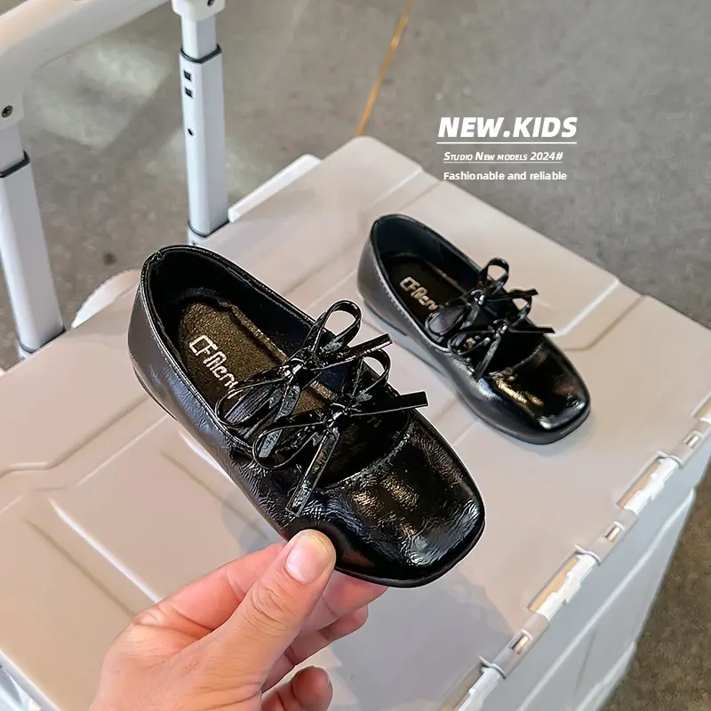 Double Bow Girls Leather Shoes with Anti Slip Soft Sole Spring Autumn Outdoor Girls PU Casual Leather Shoes Sandalias De Mujer