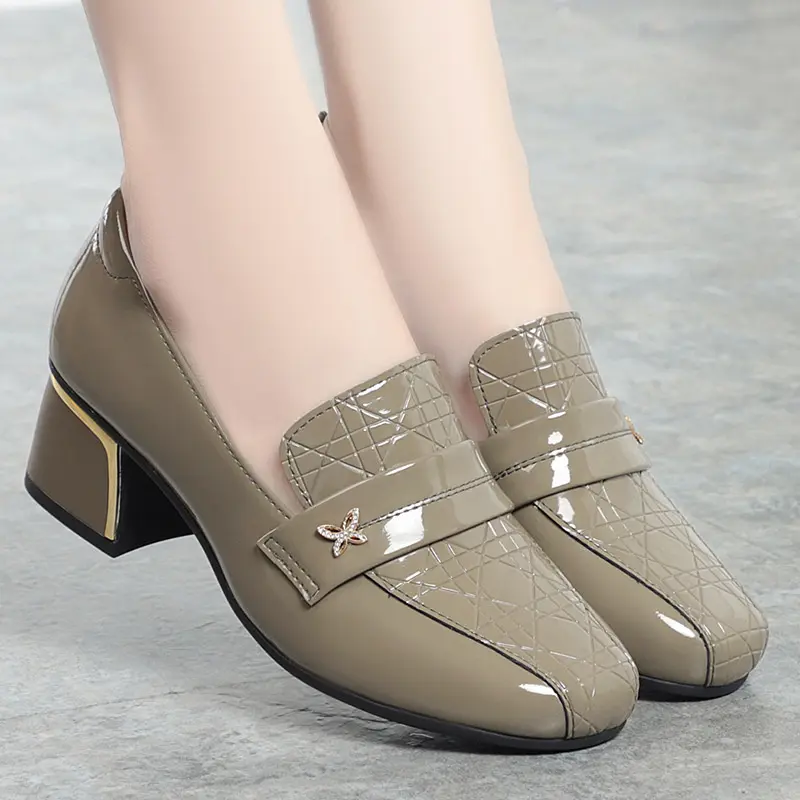 British Style Deep Mouth Block Heels Shoes Women Loafers Bright Leather Spring Autumn Office Mom Soft Leather Shoes