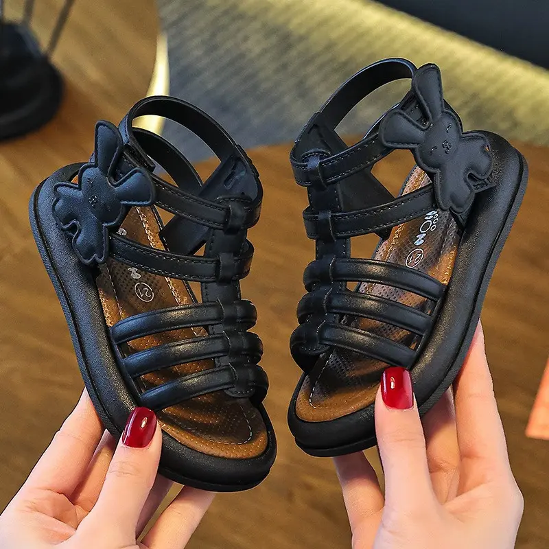 2025 Summer New Girls Soft Bottom Sandals Fashion Retro Carttoon Rabbit Hollow Roman Casual Shoes Open-toe  Princess Beach Shoes
