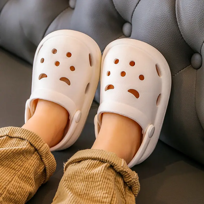 Children's Garden Shoes, Boys and Girls Outdoor Play Sandals Wear Resistant Non-slip Can Added Christmas Halloween Charms