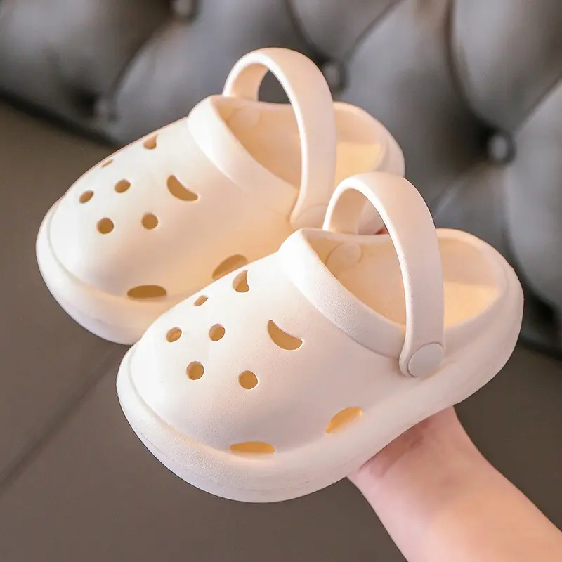 Children's Garden Shoes, Boys and Girls Outdoor Play Sandals Wear Resistant Non-slip Can Added Christmas Halloween Charms
