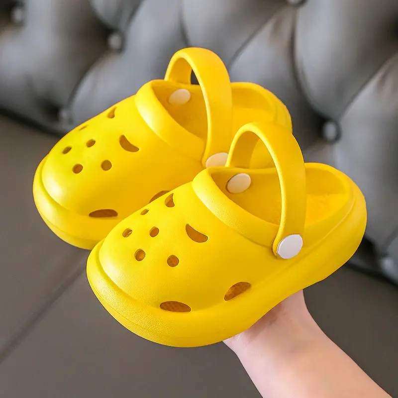 Children's Garden Shoes, Boys and Girls Outdoor Play Sandals Wear Resistant Non-slip Can Added Christmas Halloween Charms