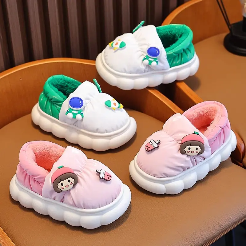 Children's cotton slippers for girls in winter 2024 new anti slip and waterproof for boys cute baby fur slippers for winter
