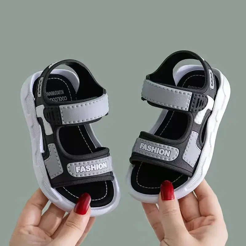 New children's summer boys and girls sandals Korean version of primary school students non-slip soft sole non-slip beach sandals