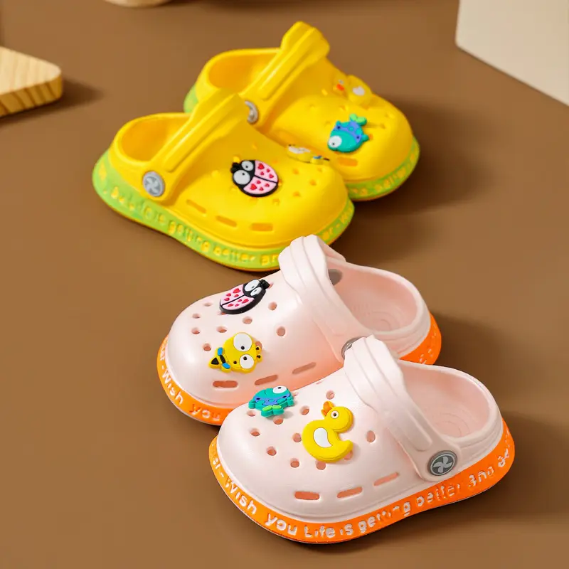 Flip Flops Children's  for Girls in Summer Indoor Soft Soled Anti Slip Cartoon Toe Hole Shoes for Small and Medium-sized Babies