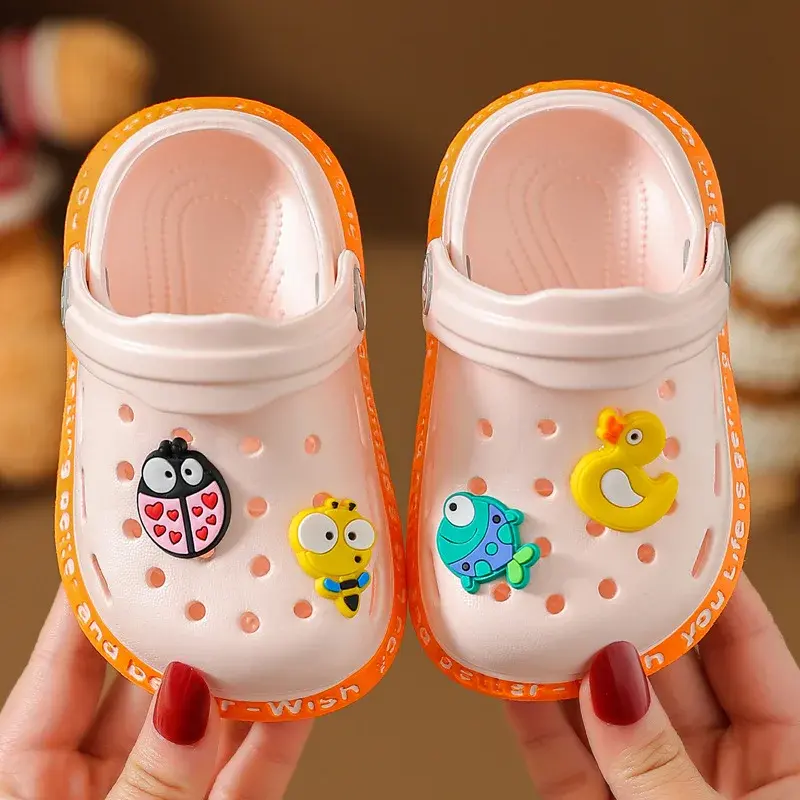 Flip Flops Children's  for Girls in Summer Indoor Soft Soled Anti Slip Cartoon Toe Hole Shoes for Small and Medium-sized Babies