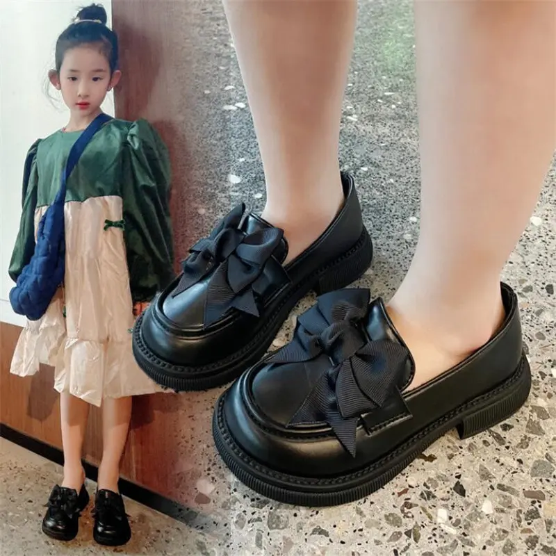 Girls' English Style black Leather Shoes 2023 Little Girl Cute Bow Patent Leather Princess shoes kids Shallow Mouth Dress shoes