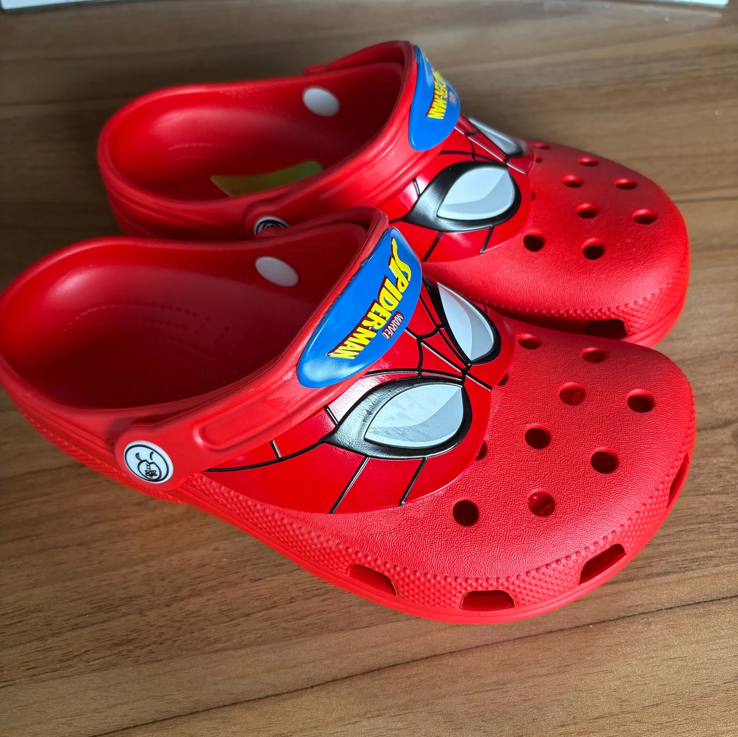 Cartoon Hole Sandals Slippers Red Boys Girls Beach Casual Shoes Breathable Jelly Garden Hollow-out EVA Beach Shoes Size C8-J3