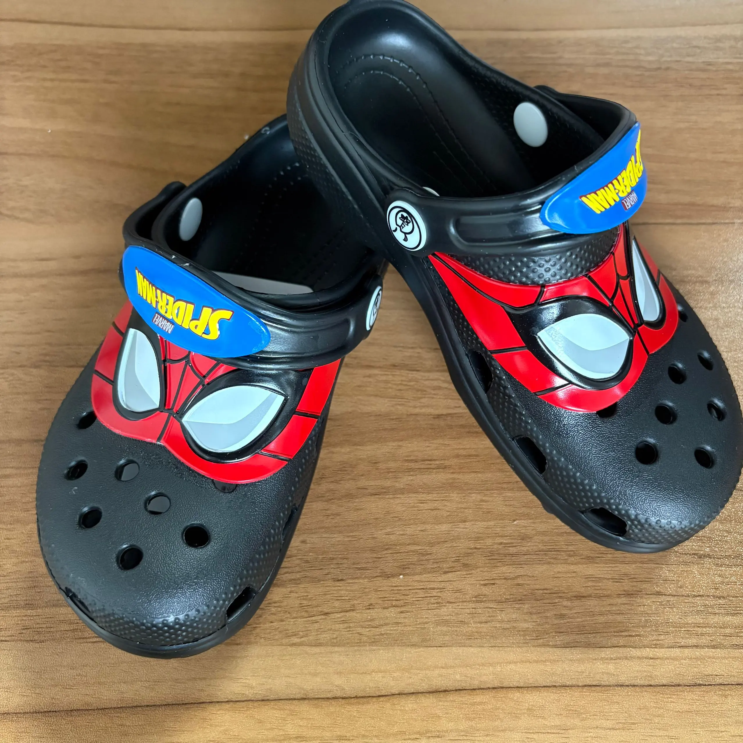 Cartoon Hole Sandals Slippers Red Boys Girls Beach Casual Shoes Breathable Jelly Garden Hollow-out EVA Beach Shoes Size C8-J3