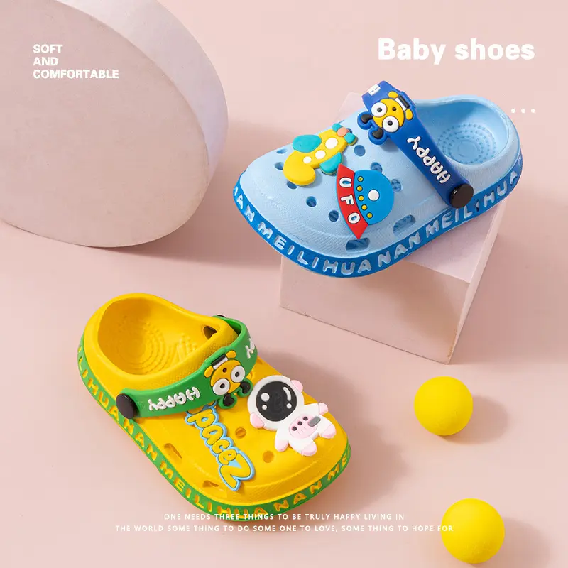 Children's Sandals EVA Ultra Light Boys and Girls Baby and Toddler Anti Slip Hole Shoes  Astronaut UFO Sandals Slippers