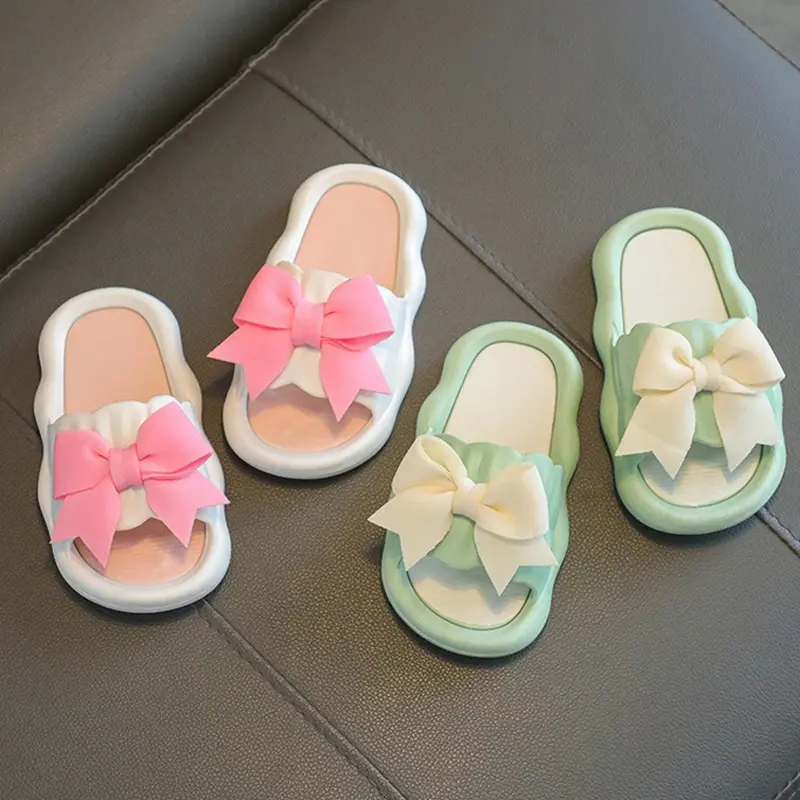 Summer New Kids Home Shoes Anti Slip Soft Sole Girls Bath Slipper Cartoon Cute Flower Bow Princess Slippers Children Beach Shoes