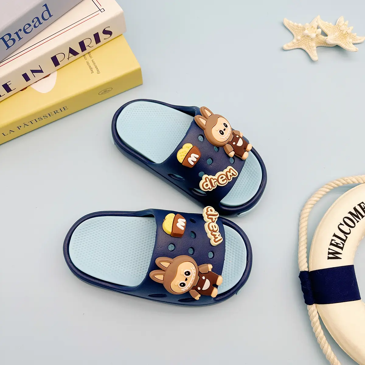 New Popular Cartoon Letters Versatile Eva Slippers for Boys and Girls, Fashionable Double Soft-Soled Non-Slip Sandals 831