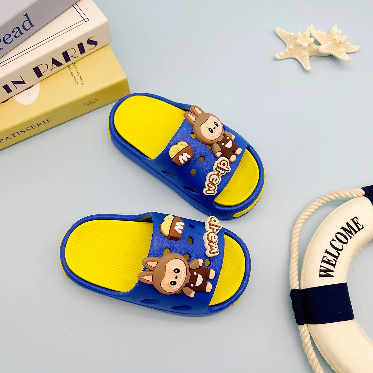 New Popular Cartoon Letters Versatile Eva Slippers for Boys and Girls, Fashionable Double Soft-Soled Non-Slip Sandals 831