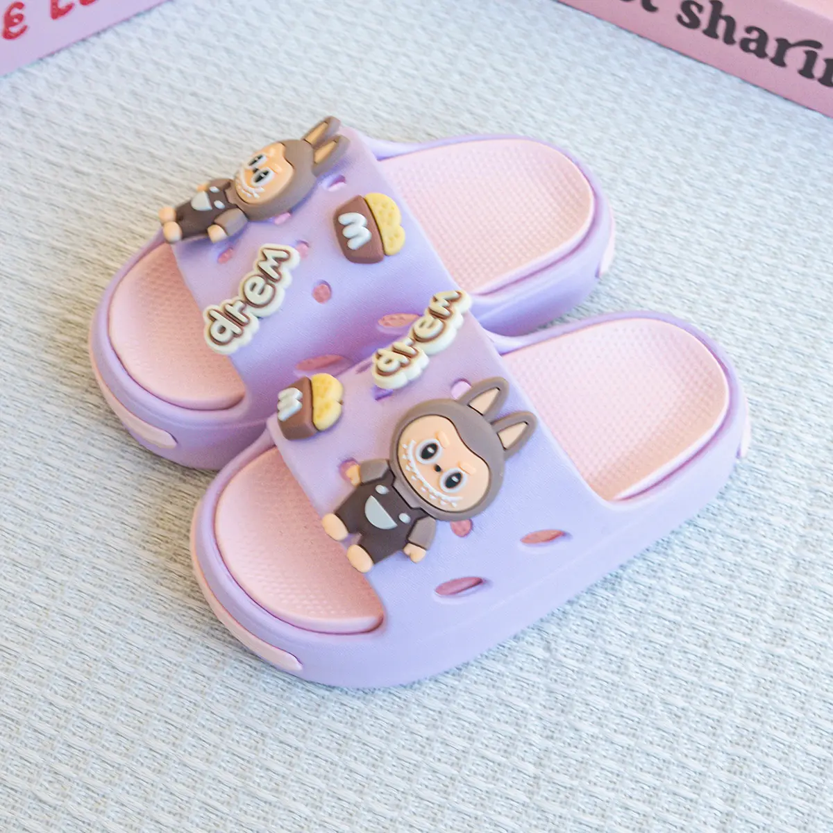 New Popular Cartoon Letters Versatile Eva Slippers for Boys and Girls, Fashionable Double Soft-Soled Non-Slip Sandals 831