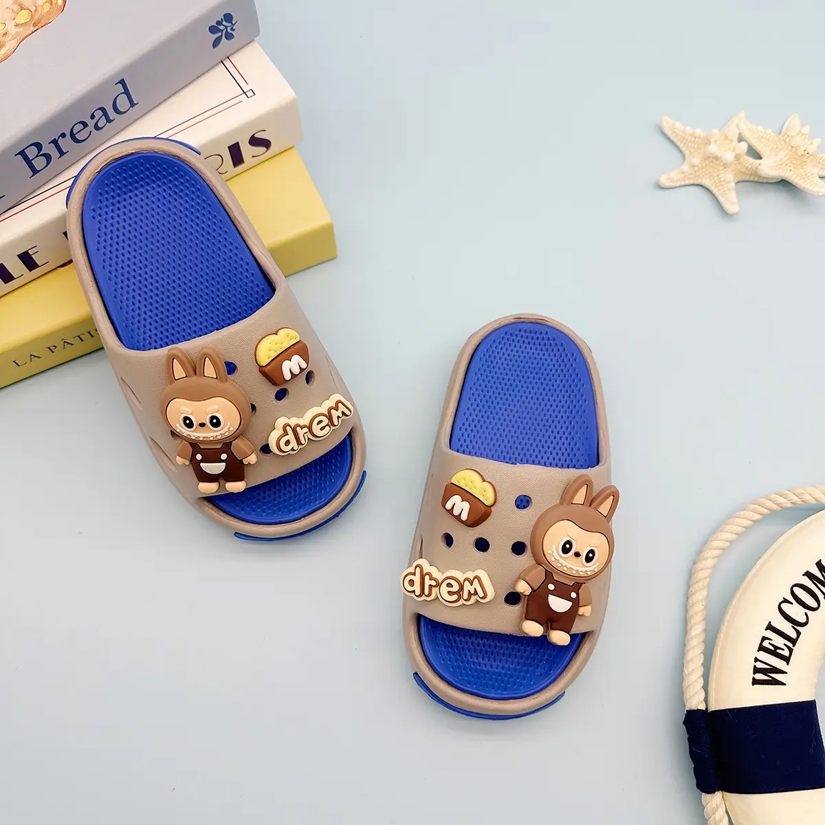 New Popular Cartoon Letters Versatile Eva Slippers for Boys and Girls, Fashionable Double Soft-Soled Non-Slip Sandals 831
