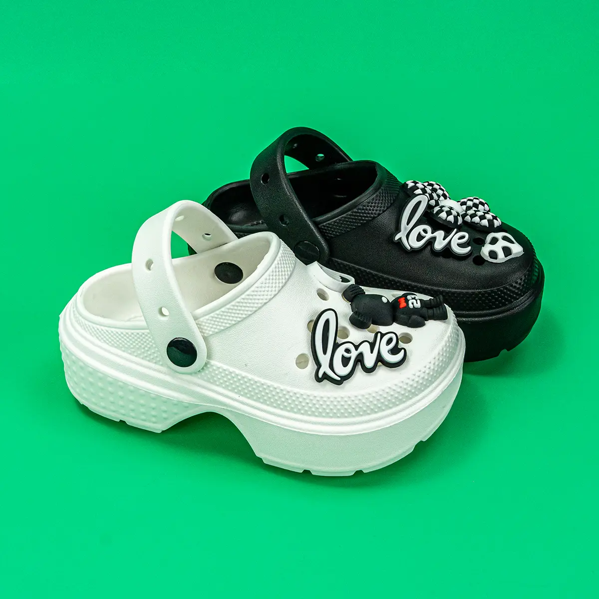 New Style Boys and Girls Slippers Cartoon Plaid Flower Bear Versatile Eva Hole Shoes Soft Sole Non-Slip Sandals 2310