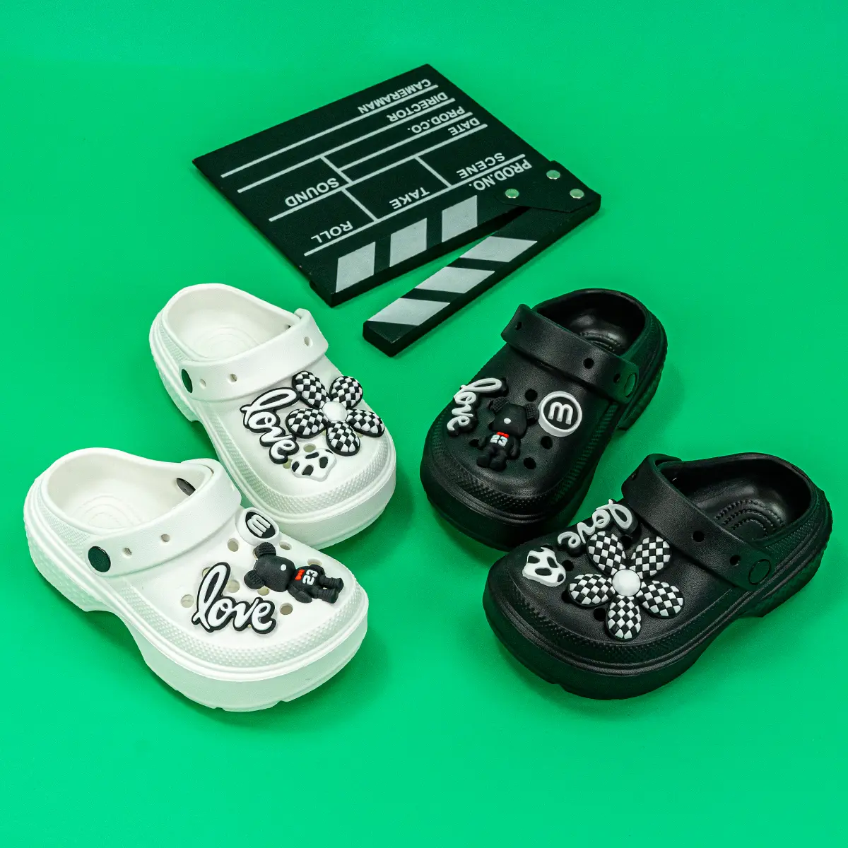 New Style Boys and Girls Slippers Cartoon Plaid Flower Bear Versatile Eva Hole Shoes Soft Sole Non-Slip Sandals 2310