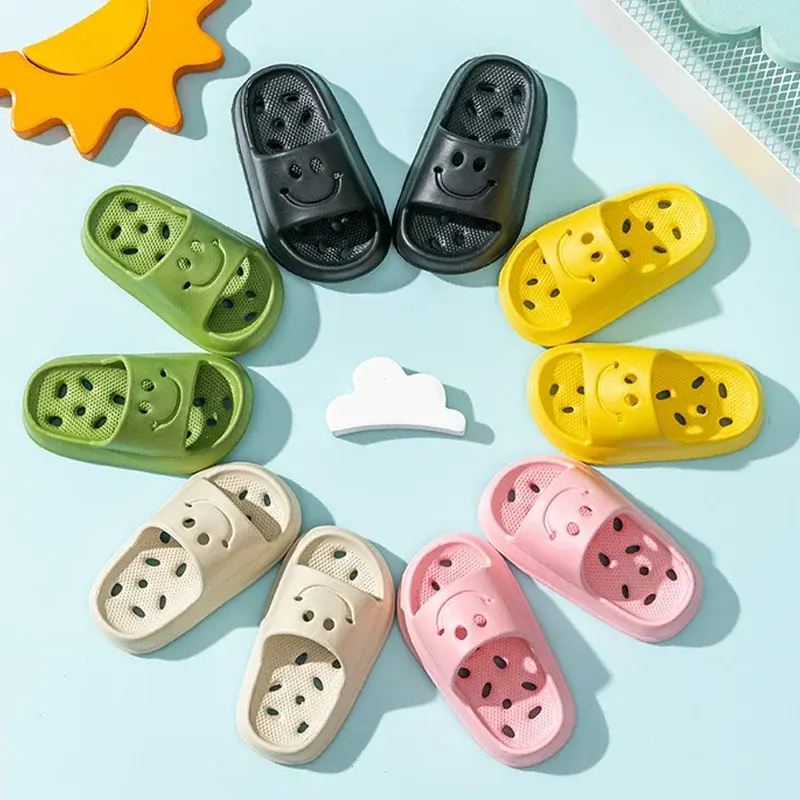 Children Slippers Boys EVA Smiling Face Bathroom Slippers Summer 2-14 Years Old Girl Anti Slip Hollow Leaking Junior Footwear