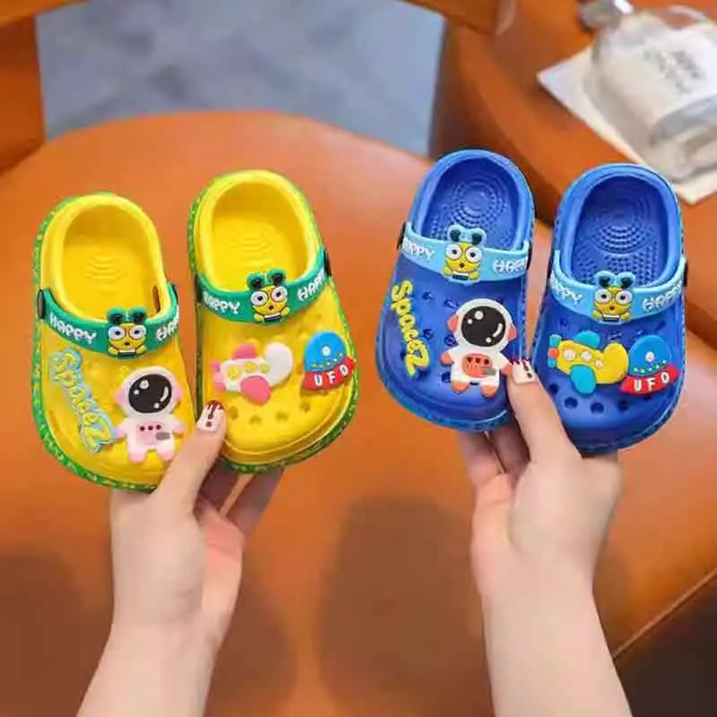 Children's  Shoes Cartoon Baby Soft-Soled Sandals – Ultra-Light Anti-Slip Infant Closed-Toe Sandals for Boys & Girls Beach