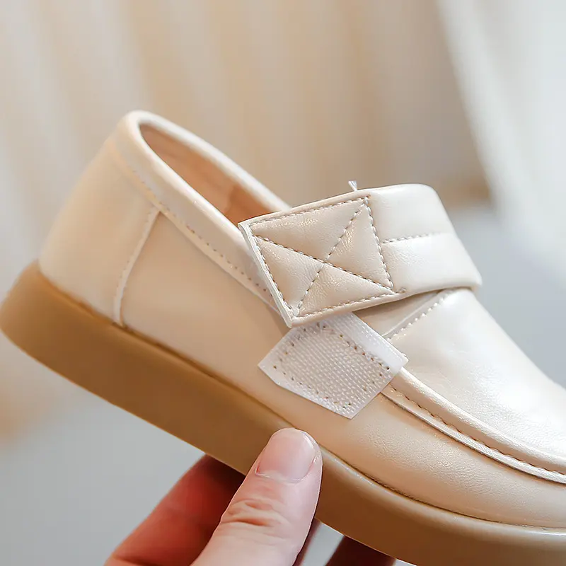 2024 Summer New Children Leather Shoes for Girls Fashionable Soft Comfortable Princess UK Style Mary Jane Elegant Dress Shoes