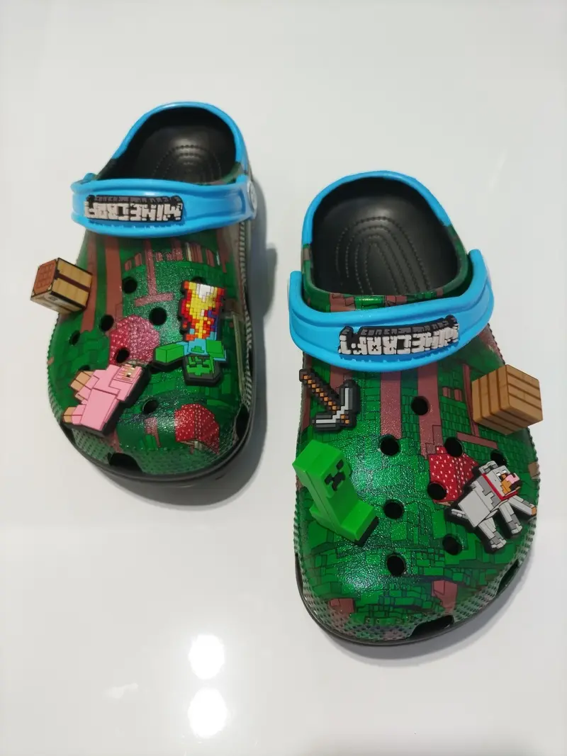 New 2025 Anime Surrounding Cave Themed Children's Shoes Outdoor Leisure Comfortable Anti-Slip Beach Trendy Play Gift for Kids