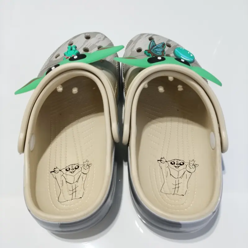 Baby Anime Breathable Hole Slippers Kawaii Eva Sandals Summer Home Beach Shoes for Kids Comfortable Air-permeable Slippers
